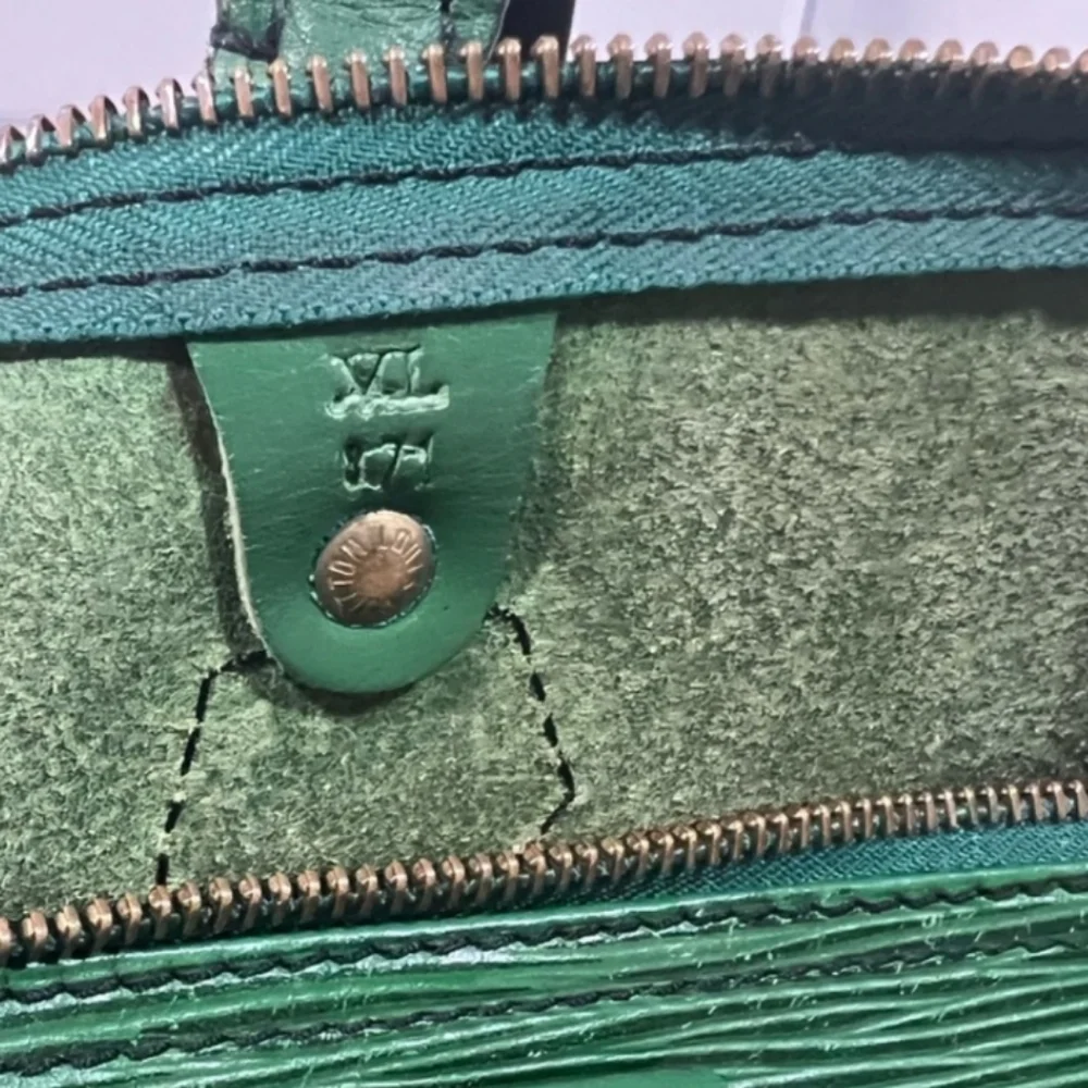 LV Epi Leather 💚 Speedy 30